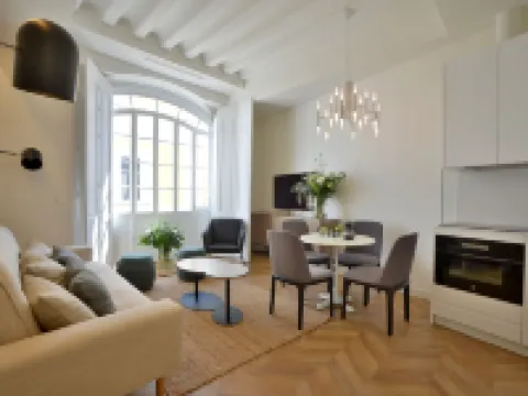 米利亞廣場套房 - 推薦成人入住 加的斯酒店