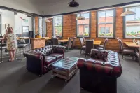 Waterfront Motel Hotels in Blenheim