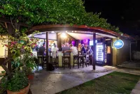 The Lakeside Retreat Pokhara by IME Hospitality - bar