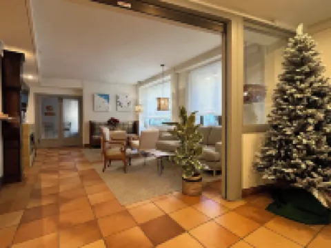 Hotel Joan Canejan - Homestays