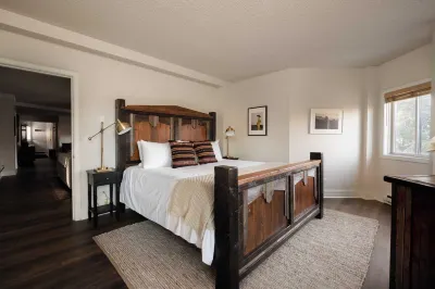 Rocker by AvantStay Gorgeous Ski-in Ski-Out Cabin in Heart of Breck Hotels in Historic Downtown