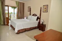 Chateau Margarite Hotel - homestay
