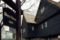 The Warlock House Hotels in Beverly