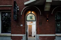 Mr.Lewis Rotterdam Hotels in Delfshaven
