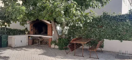 Apartment 3a, First Floor