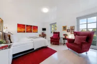 Bed and Breakfast Åløkke Hotels in Nyborg