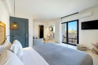 La Stella Suites