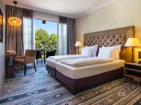 Lindner Hotel Mallorca Portals Nous Hotels near Avenida Jaime III