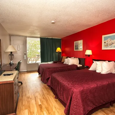 Norfolk Country Inn and Suites
