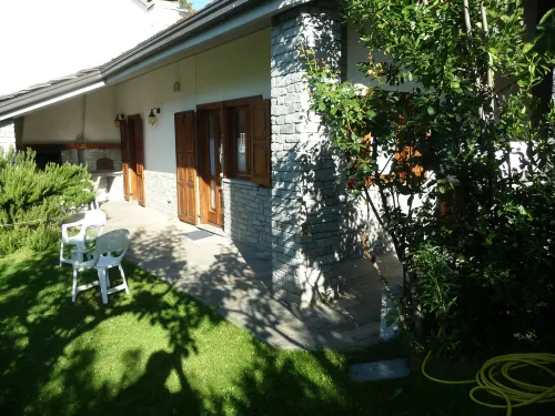 Maison Borbey Hotels in Pila