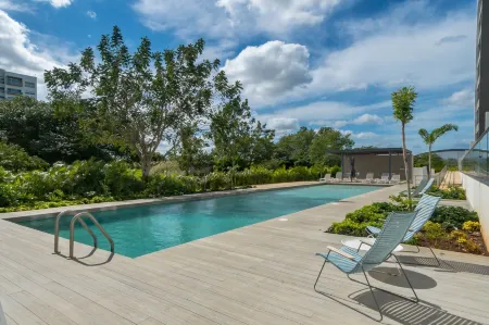 Tower Indico by Casago