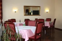 Turm Hotel Hanau Hotels in Rodenbach