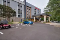 Hampton Inn Birmingham-Colonnade 280 - parkir