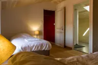 Le Puy Carmin - Gîte & Chambres d'hôtes avec jacuzzi - 18 minutes du Puy du Fou Hôtels à : Saint-Georges-de-Montaigu