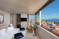 Royal Suites-Sky - Pensions