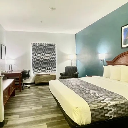 Grand Vista Hotel & Suites