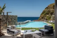 Made by the Sea Villas 12 Bdrm -  Holiday Villas