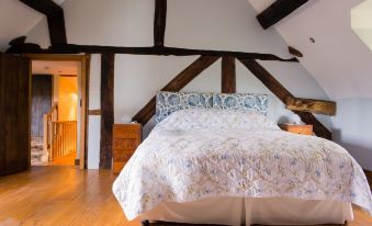 Huntlands Farm Bed & Breakfast