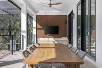 Luxurious Naples retreat!