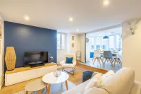 atypical charming apartment of 55 m2 in the heart of the old town!