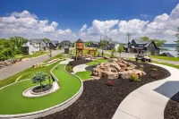 Stunning Lake Views and Private Hot Tub - Rustic Escape