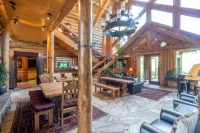 Ski-in, Outdoor Pool and Hot Tubs - Inviting Rustic Retreat Hotels in Mountain Village