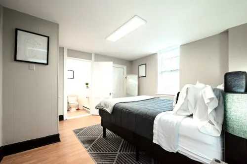 The Terrace at Park Place-captivating Wilmington Apartment: History meets Modernity