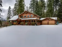 Hot Tub and Game Room on Scenic Woodland Estate - Tranquil Lodge Escape