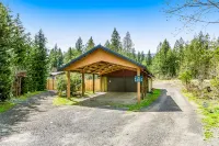 Picturesque home/wedding venue with hot tub, mountain view, WiFi, & Netflix Hotels in Jefferson County