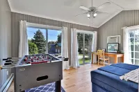 Expansive Backyard and Gourmet Kitchen - Charming Rustic Oasis Hotels in Castleton