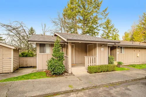 Dog-friendly apartment with bay views & balcony - walk to waterfront Hotels in Poulsbo