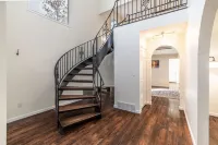 Spacious Retreat with Pickleball Court and Game Room - Inviting Oasis Hotel a Post Falls