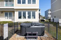 Oceanfront Escape - Elevator, Pool, Hot tub, Internet, Grill