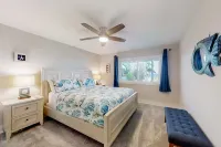 Panoramic Ocean Views and Direct Beach Access - Charming Oceanfront Retreat