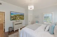 Spectacular Beach Views and Access - Charming Coastal Haven Hotel a Seaside