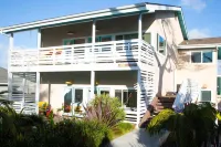 Sunset Suite - Ocean Views, Bright, Balconies, Walkable