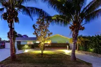 Pink Flamingo Pool Home | Firepit & Tiki!