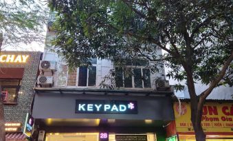 Keypad - Saki Hotel - 28 Dich Vong Hau, Cau Giay