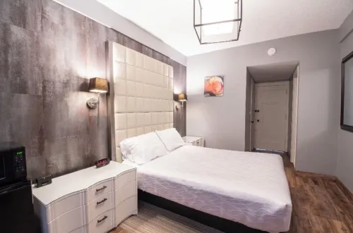 The Androy Hotel - Superior Duluth Hotels in Superior