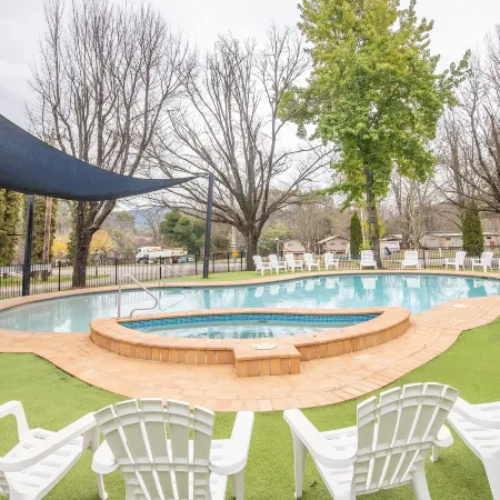 Nrma Bright Holiday Park