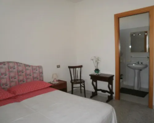 Scalas House Hotels in Nurachi