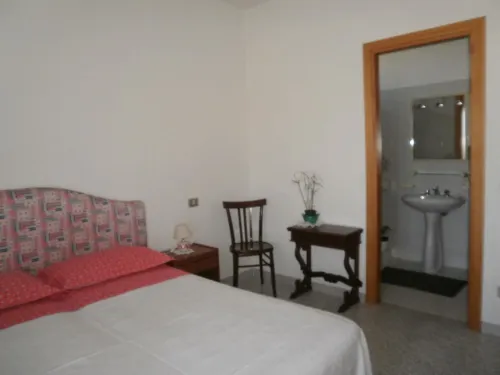 Scalas House Hotels in Nurachi