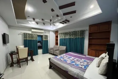 Al Waqqas Hotel Hotels near Rawalpindi Station