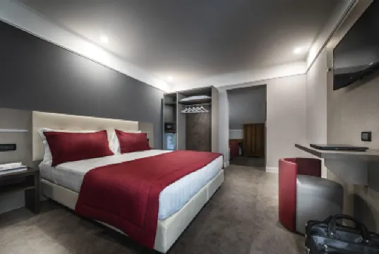 Via varese分 Hotel Varese Roma (Rome) - 2026 Prices, Reviews & Deals | Trip.com