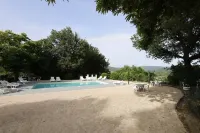 Agriturismo Casale le Crete - Swimmingpools