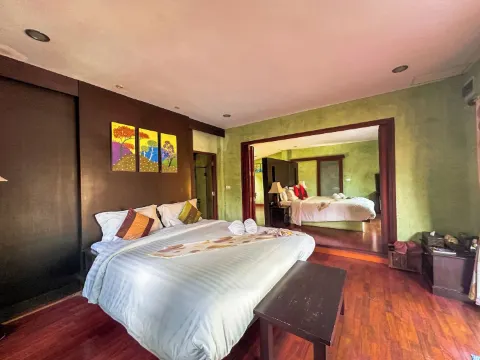 ห้องสวีทพร้อมวิวสระว่ายน้ำ