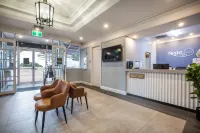 Nightcap at Hotel Victor Hotels in Encounter Bay