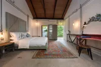 Mi Lugar Retreat and Spa Hotels near Children's Park