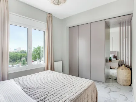 Sanders Old Port Thessaloniki Отели рядом с достопримечательностью «Университет Аристотеля в Салониках»