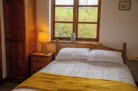 3-Bed Barn Eco-Lodge on the Tarka Trail Hotel a Dolton